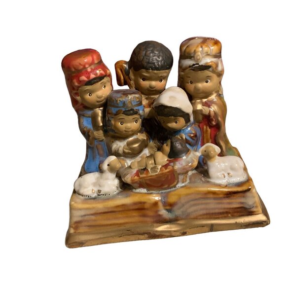 Handcrafted Small Ceramic Nativity Scene Figurine w/ Adorable Characters & Sheep - Picture 3 of 16